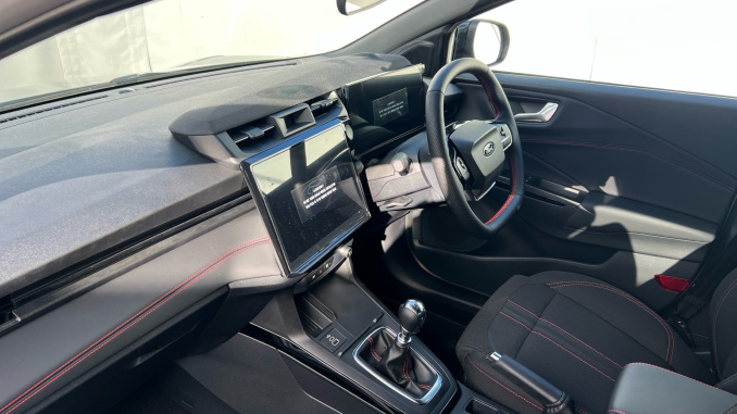 Ford Puma 1.0 EcoBoost Hybrid mHEV ST-Line Black Package 5dr Petrol Hatchback - Image 9